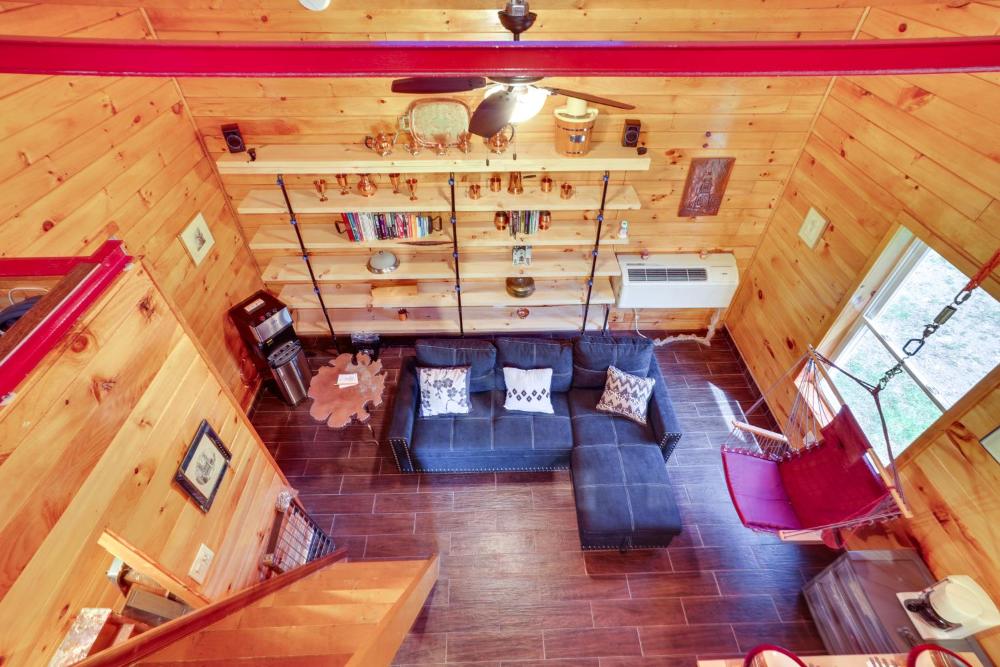 Cozy Upstate New York Getaway with Fire Pit!